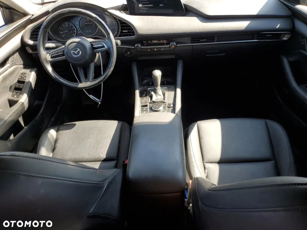 Mazda 3 - 7