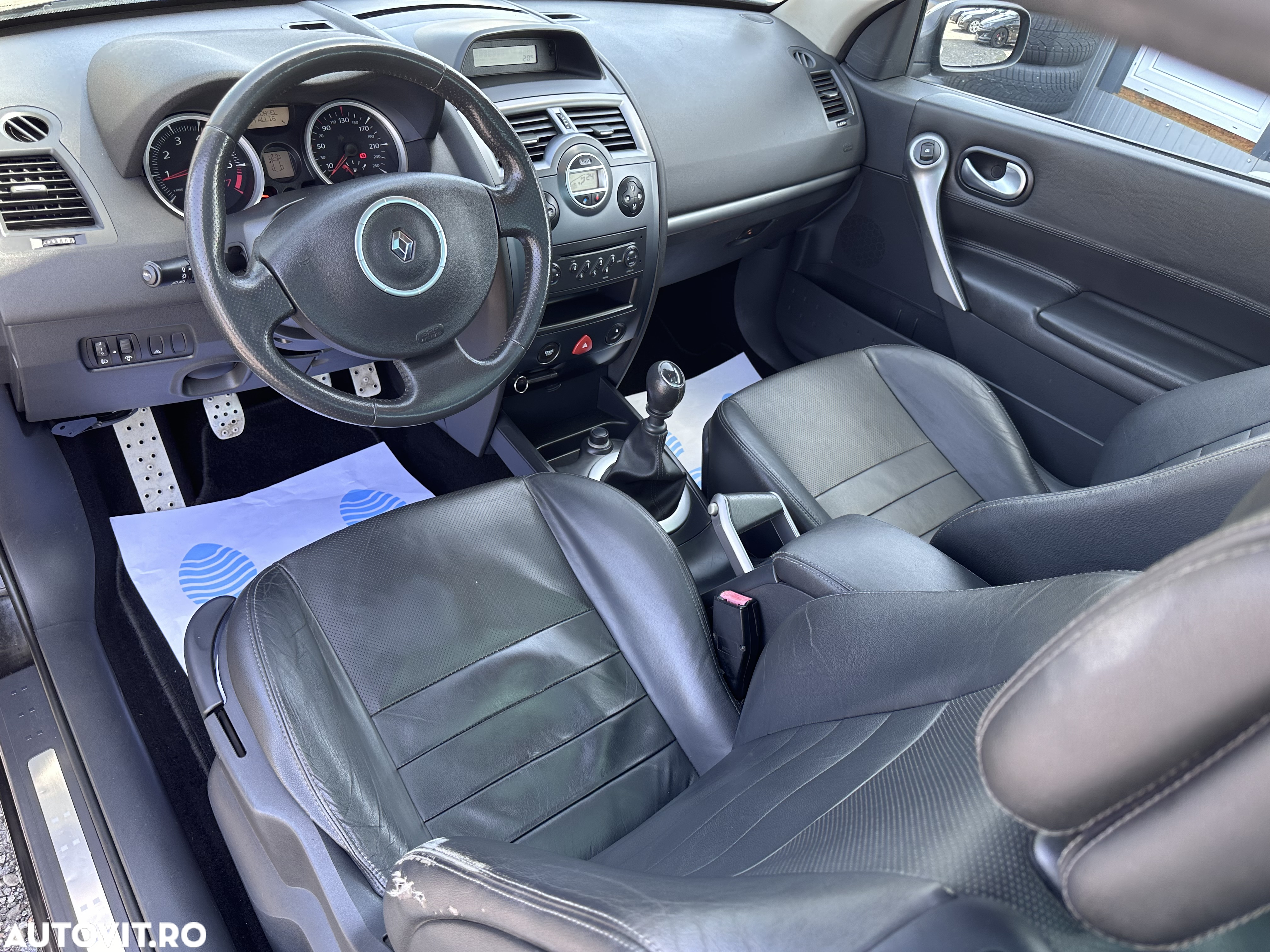 Renault Megane 2.0 Coupe-Cabriolet Exception - 28