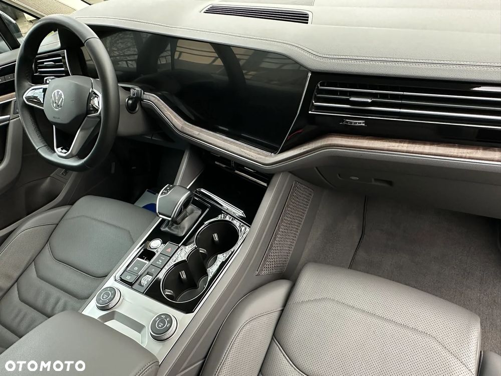 Volkswagen Touareg 3.0 V6 TFSI 4Motion - 27