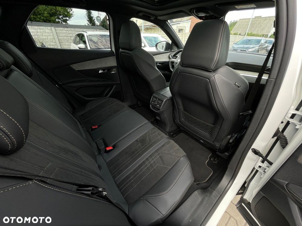 Peugeot 3008 1.2 PureTech GT Pack S&S EAT8 - 17