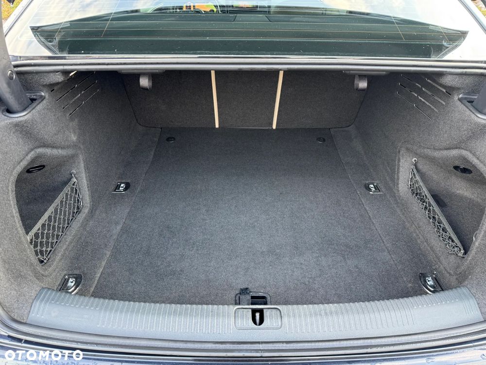 Audi A4 Limousine 2.0 TFSI ultra S tronic sport - 9