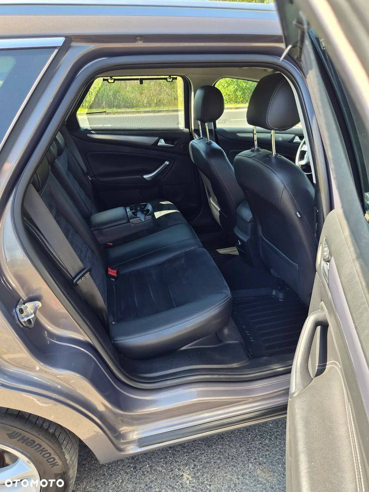 Ford Mondeo - 22