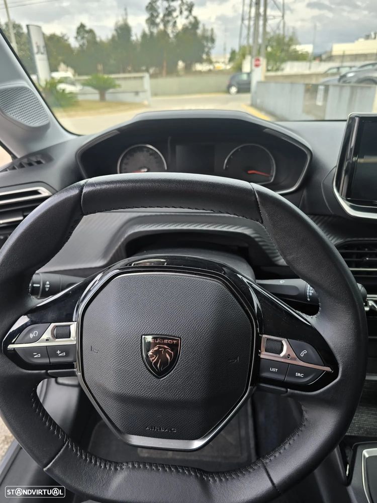 Peugeot 208 1.2 PureTech Active - 8