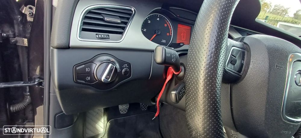 Audi A4 Avant 2.0 TDI Sport - 13