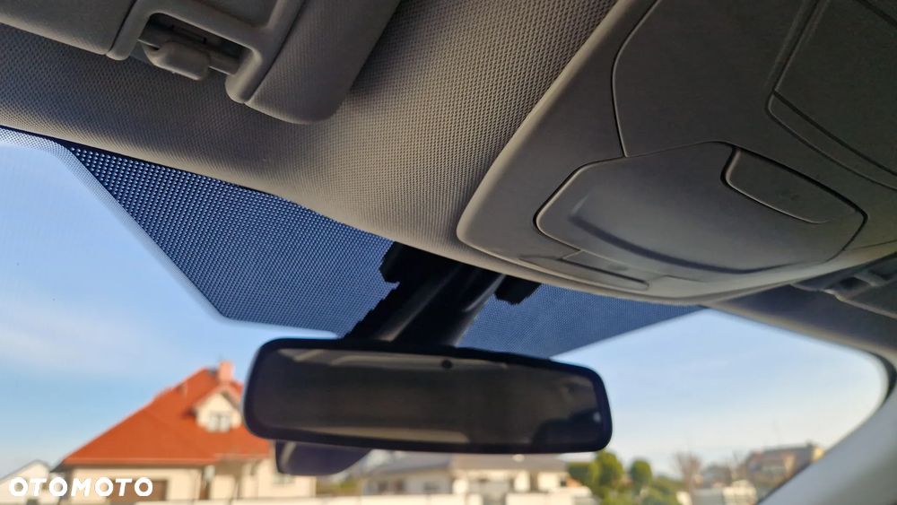 Ford Kuga 1.6 EcoBoost 2x4 Titanium - 30