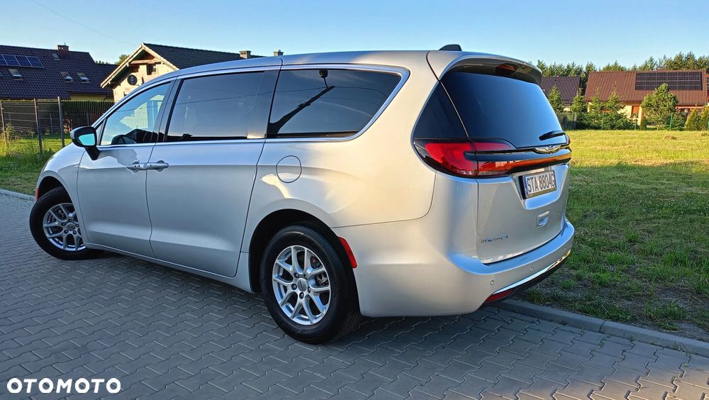 Chrysler Pacifica - 39