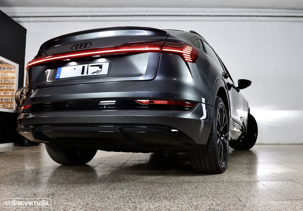 Audi e-tron 55 quattro S line - 35
