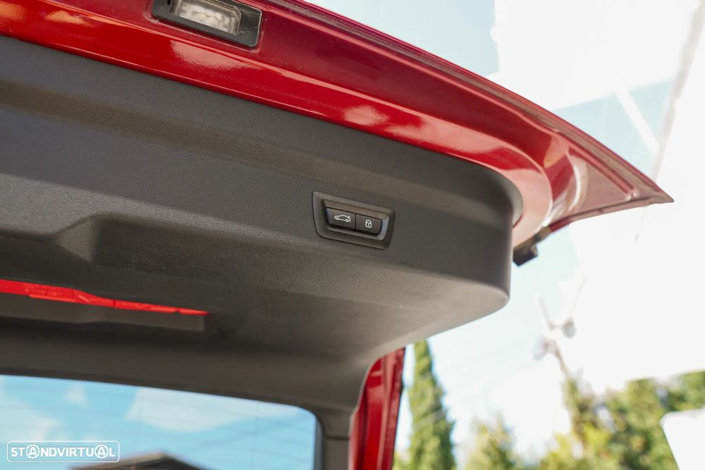 BMW iX2 eDrive20 Pack Desportivo M - 25