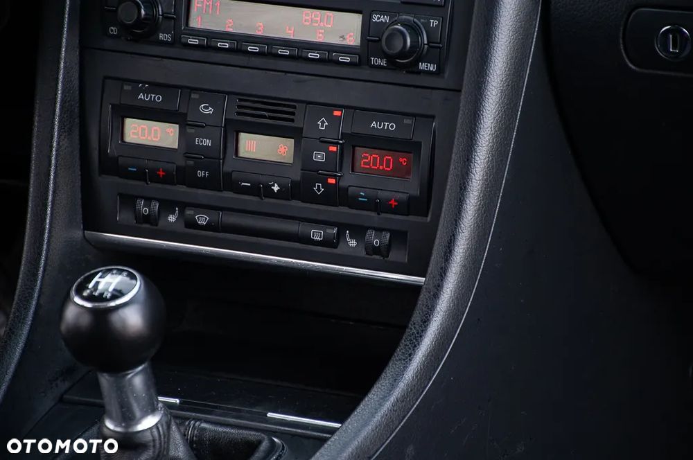 Audi A4 Avant 2.4 - 26