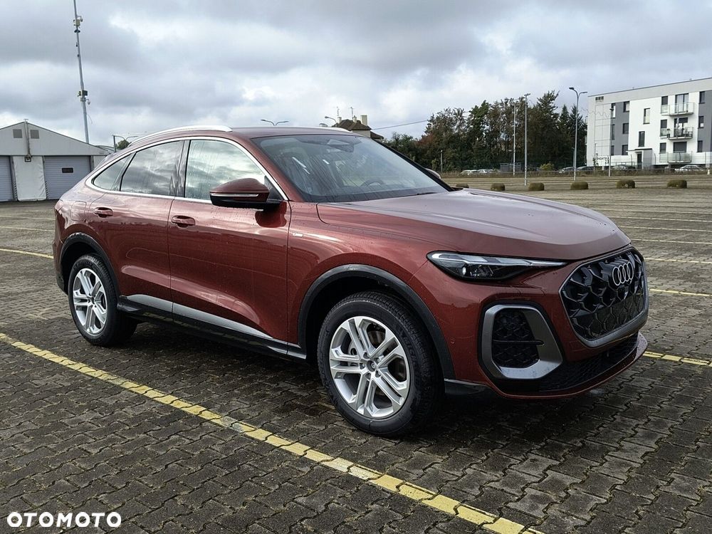Audi Q5 Sportback - 6