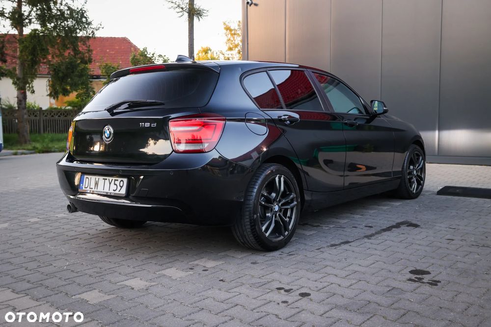 BMW Seria 1 118d - 12