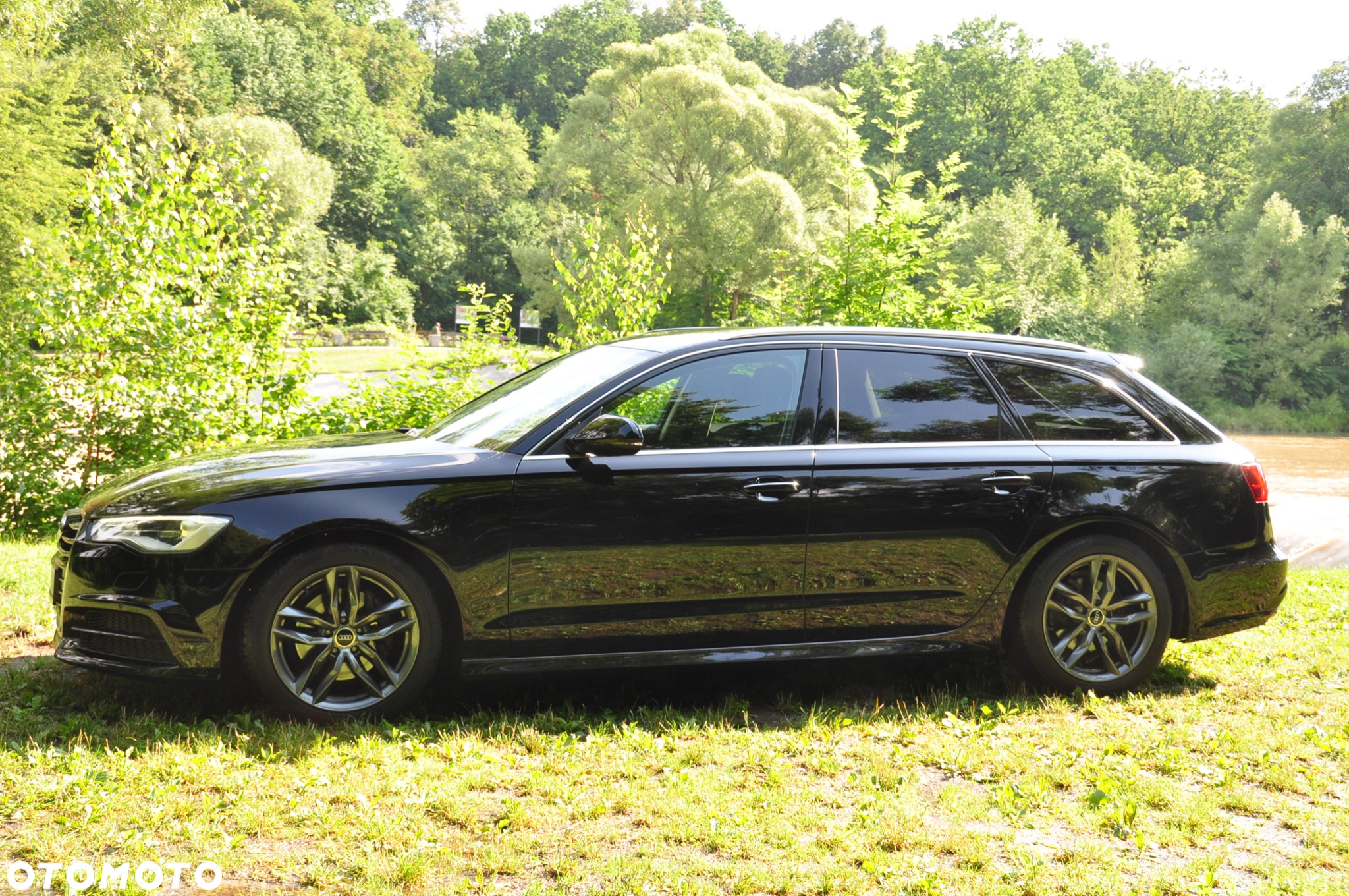 Audi A6 Avant 2.0 TDI quattro S tronic - 33
