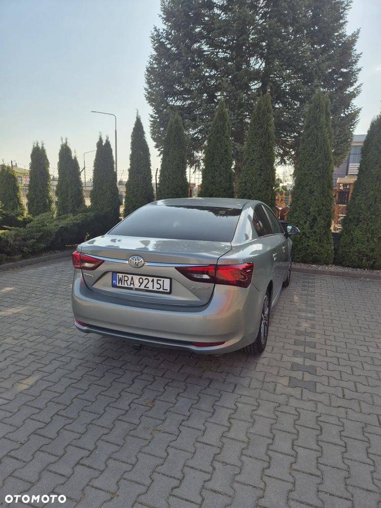 Toyota Avensis 1.8 Sol MS - 5