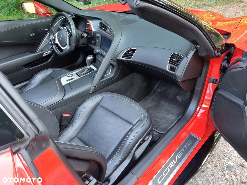 Chevrolet Corvette - 23