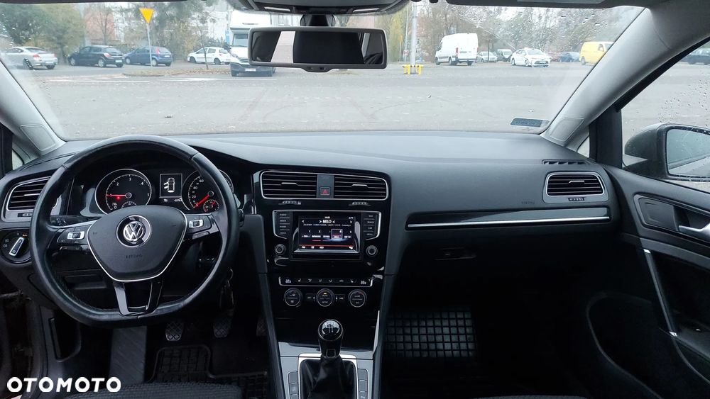Volkswagen Golf 1.6 TDI Comfortline - 7