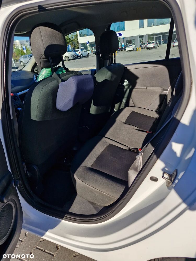 Renault Clio - 14