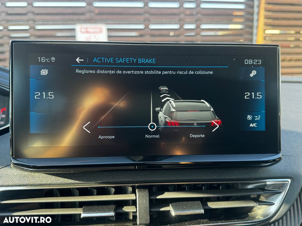 Peugeot 3008 BlueHDi 130 Stop & Start EAT8 Allure - 33