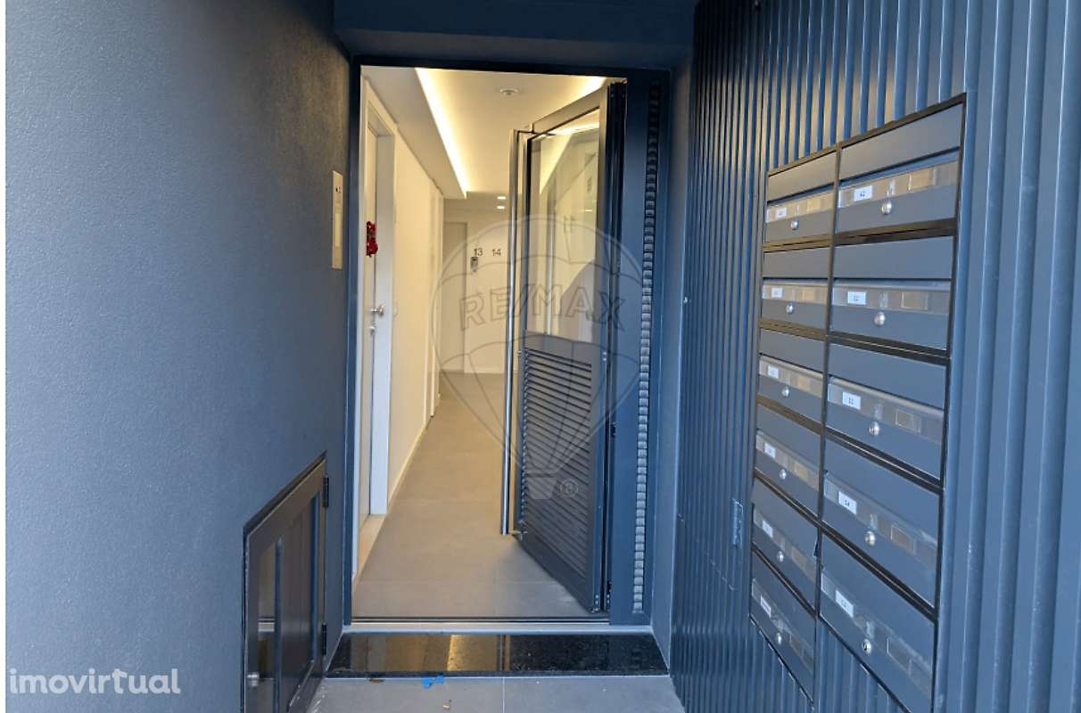 Apartamento T1 para venda - Grande imagem: 2/16