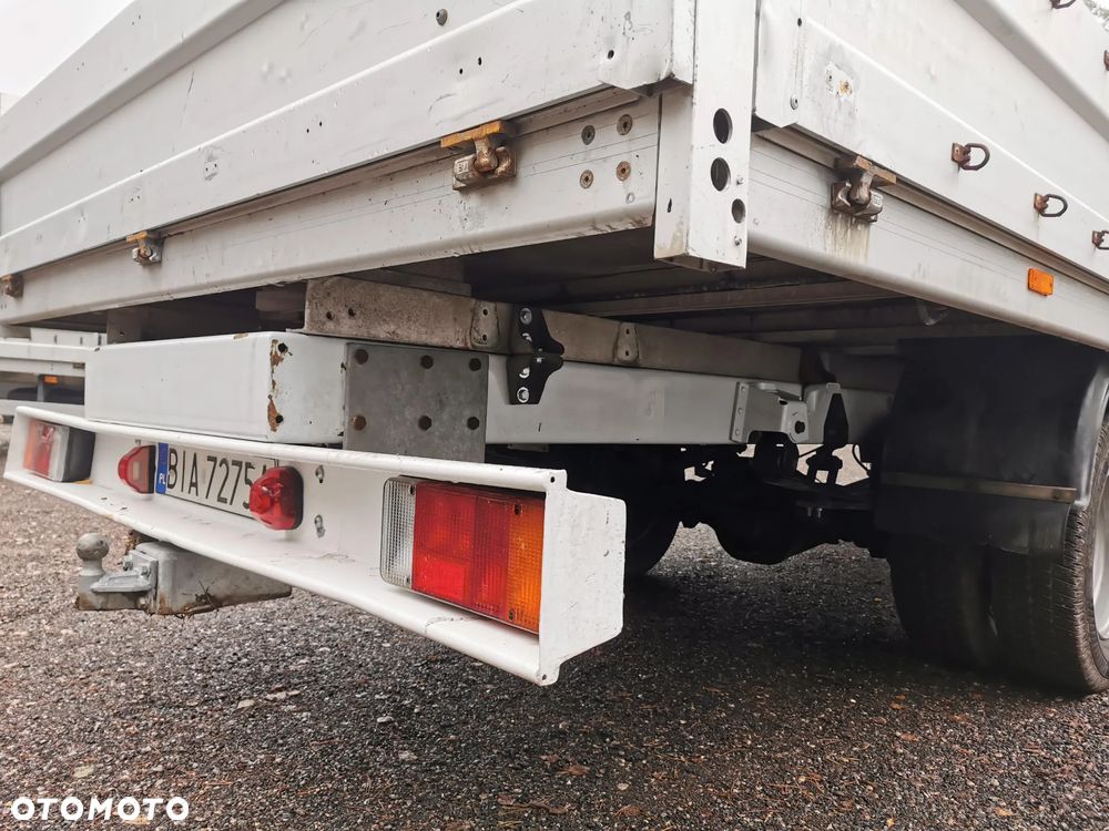 Renault Mascott 2,8 kat. B 3,5t bliźniak paka 5,7m Daily Master uszczelniony - 20