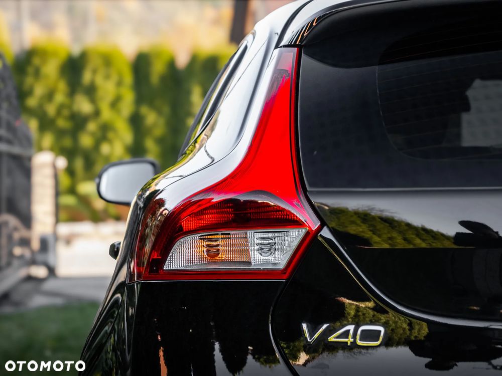 Volvo V40 D2 Drive-E Momentum - 33