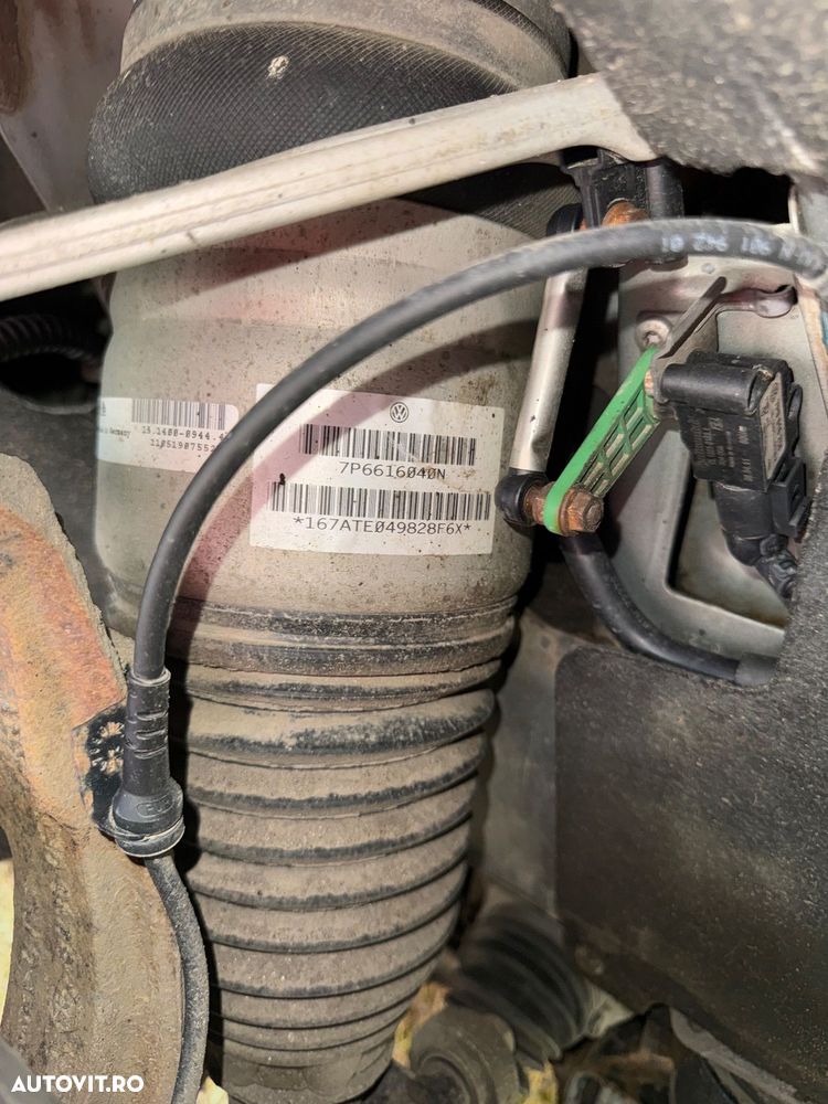 Volkswagen Touareg 3.0 V6 TDI BMT - 26