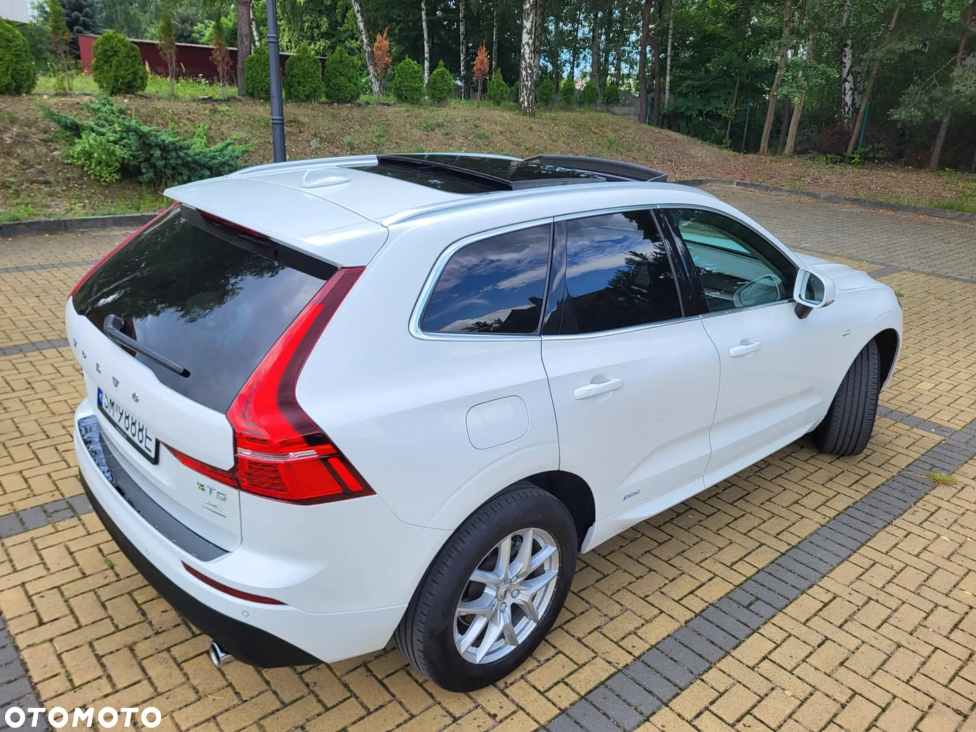 Volvo XC 60 T5 Momentum Pro - 21