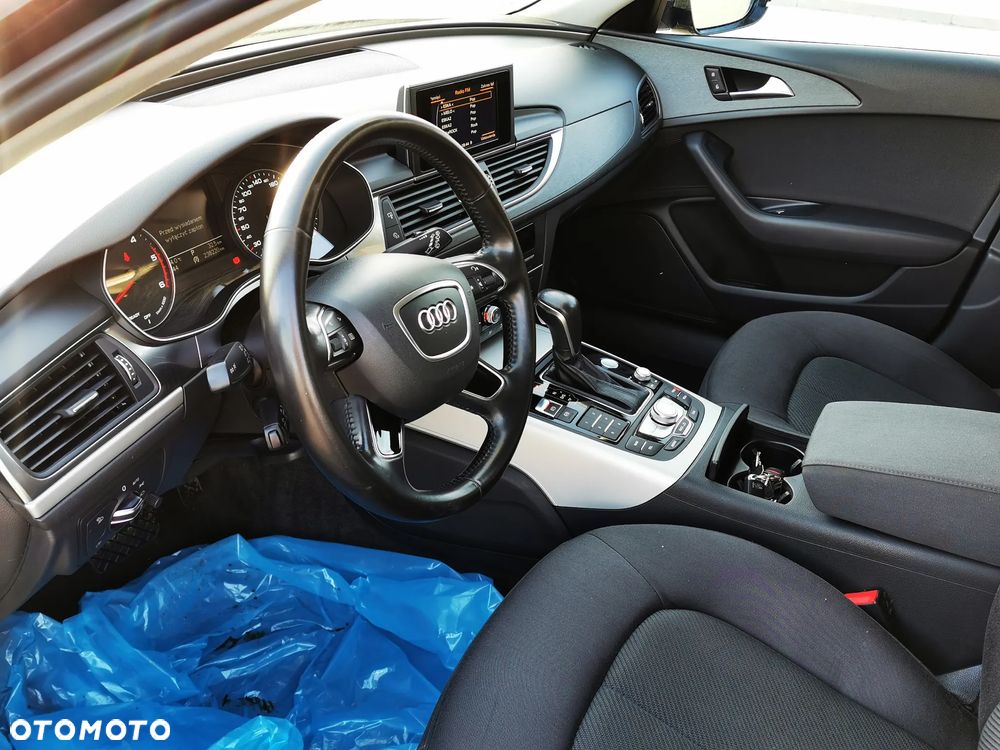 Audi A6 Avant - 14