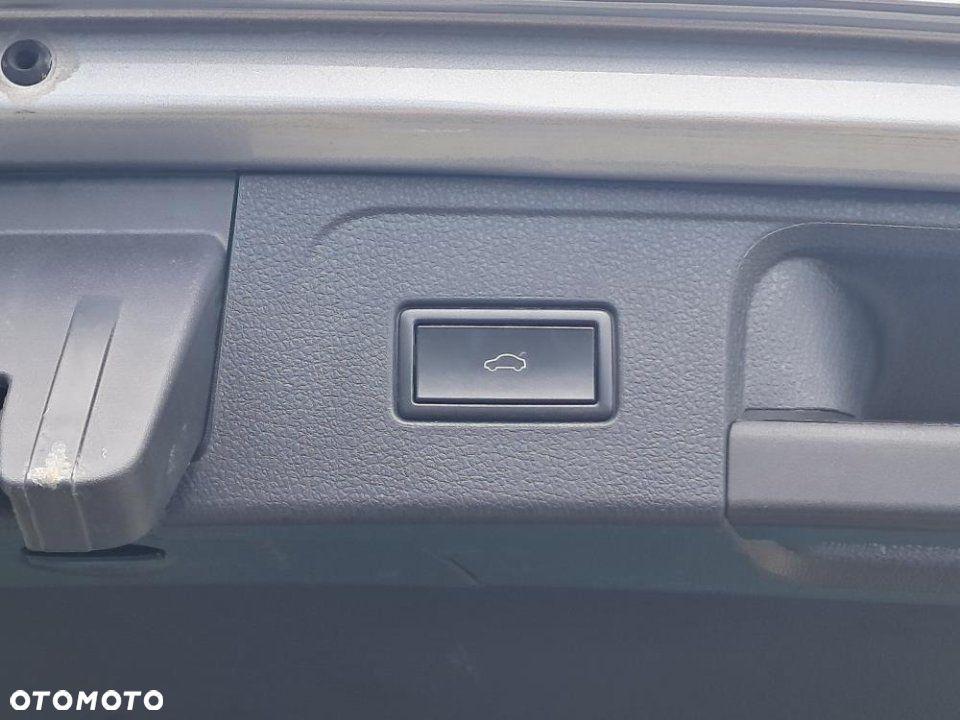 Volkswagen Passat - 13