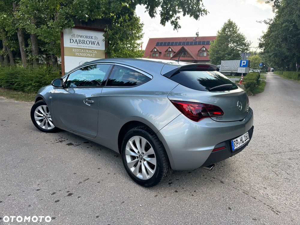 Opel Astra 1.4 T Enjoy S&S - 11