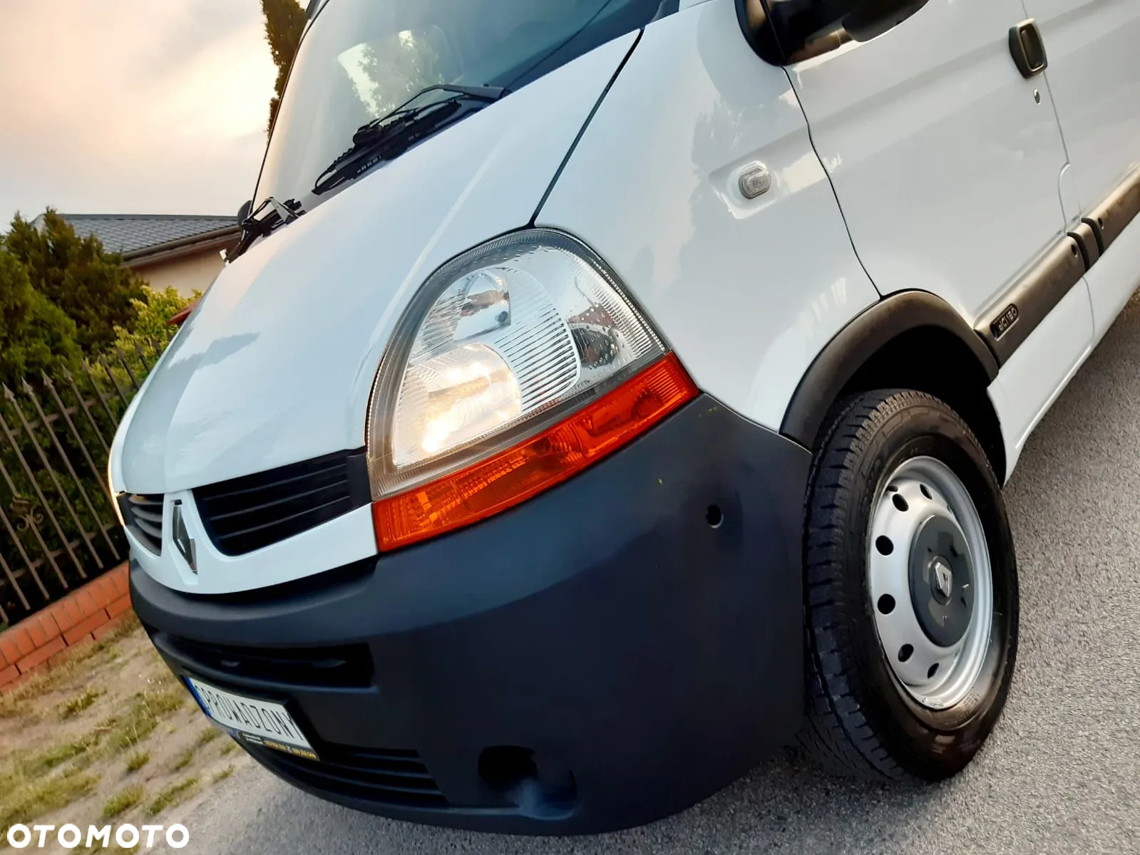Renault Master . - 10