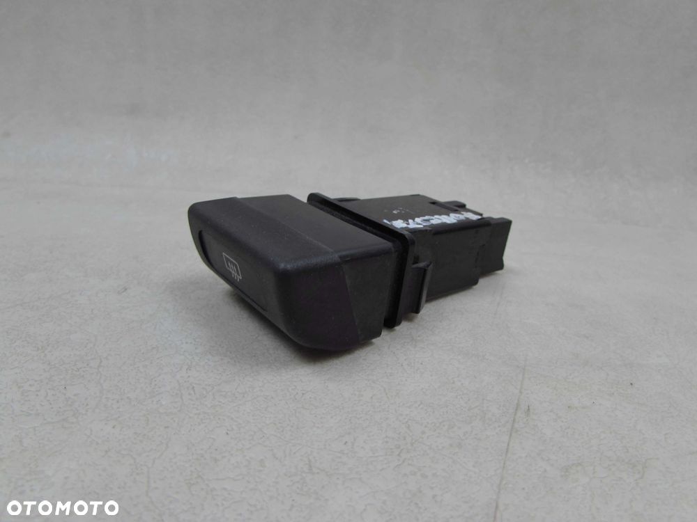 SUBARU FORESTER SF 97-02 PANEL PRZELACZNIK PODGRZEWANIA SZYBY - 1