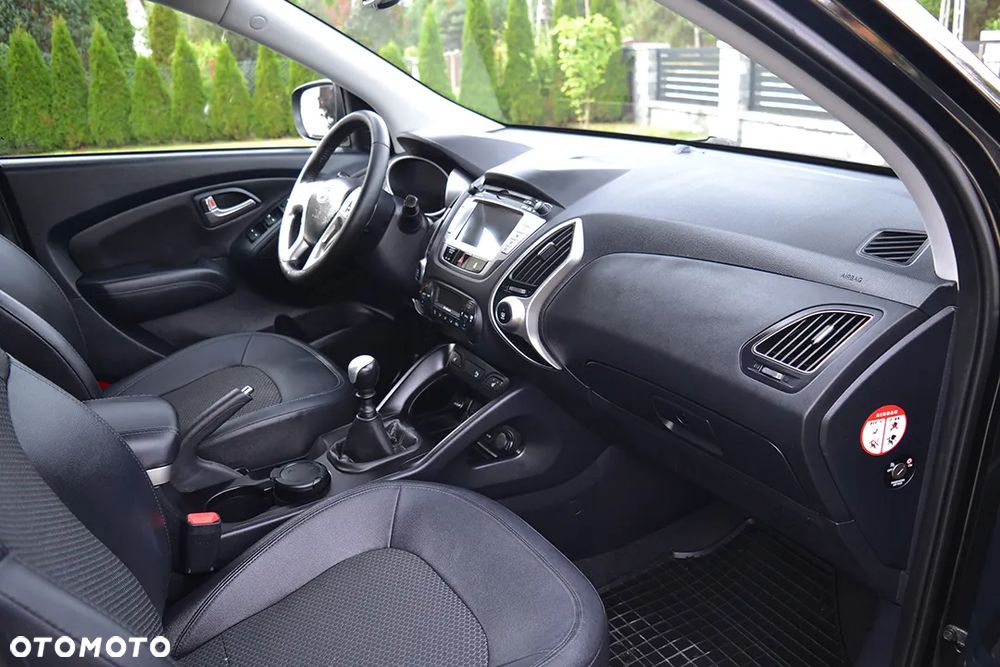 Hyundai ix35 - 23