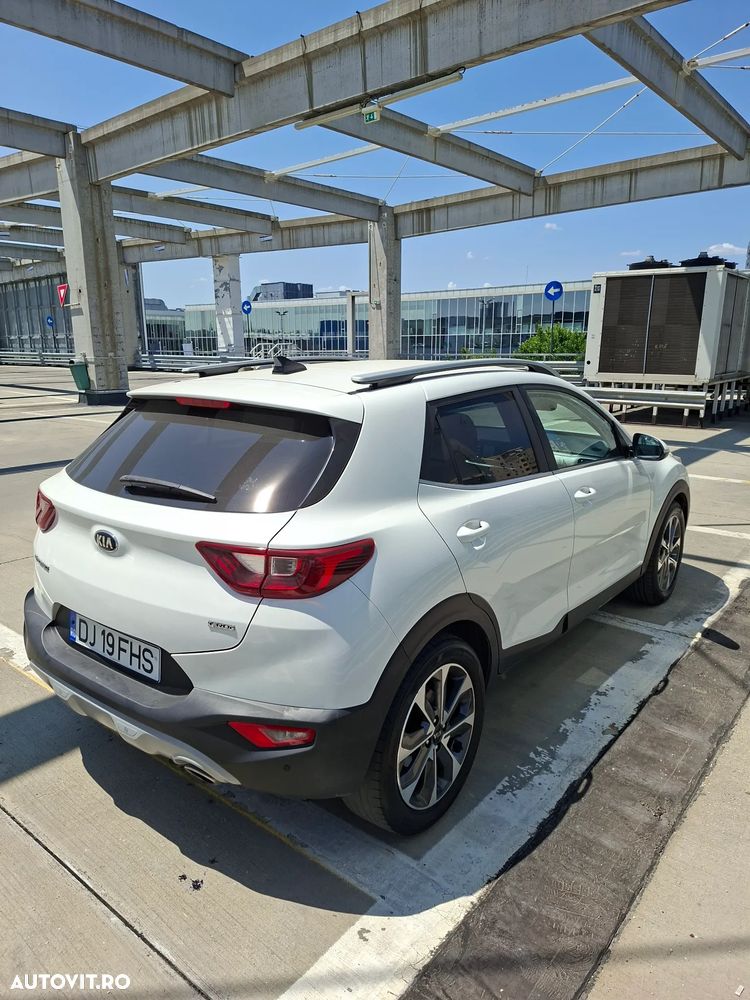 Kia Stonic 1.6 DSL HP Urban - 6