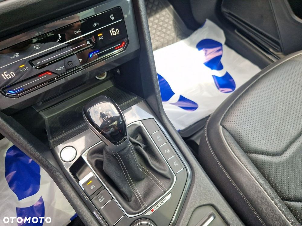 Volkswagen Tiguan Allspace - 14