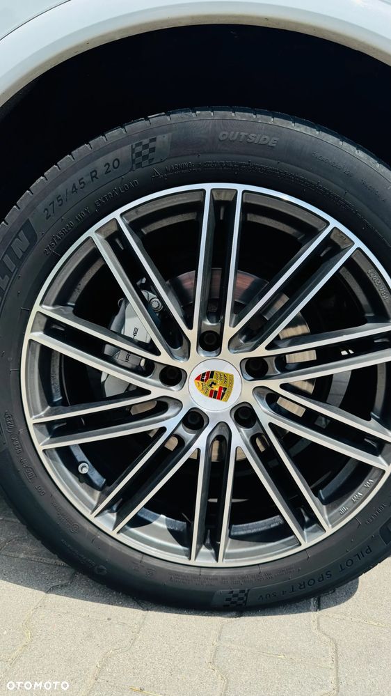 Porsche Cayenne S Diesel Platinum Edition - 30
