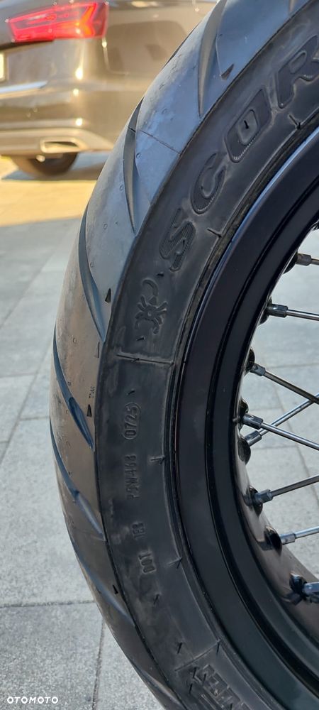KTM Adventure - 16