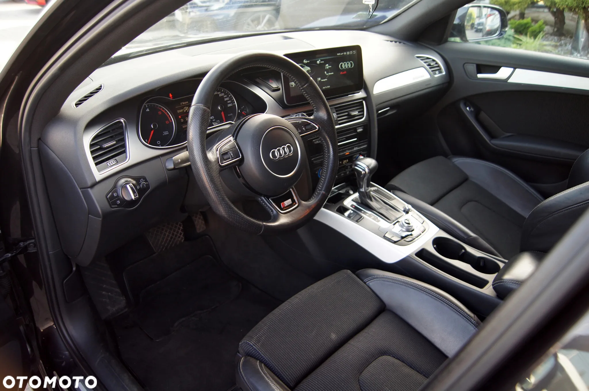 Audi A4 Avant 2.0 TDI DPF quattro S tronic S line Sportpaket - 7