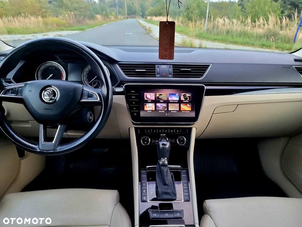 Skoda Superb 2.0 TSI L&K DSG - 14