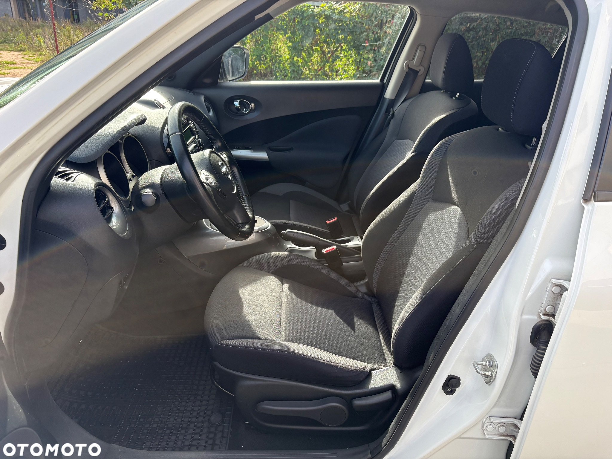 Nissan Juke 1.6 Acenta Xtronic - 10