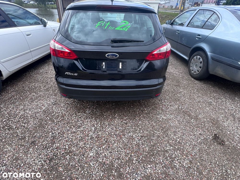 Ford Focus 1.6 Ambiente - 5