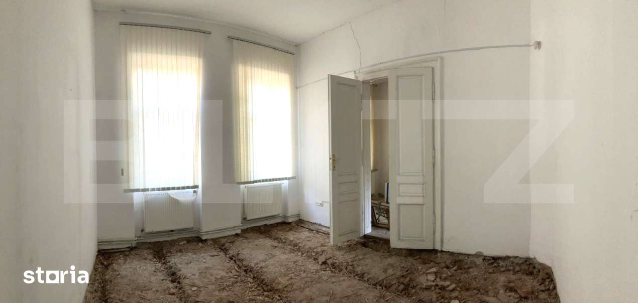 Apartament ultracentral, cu 3 camere, Curte Comuna — fotografia 3