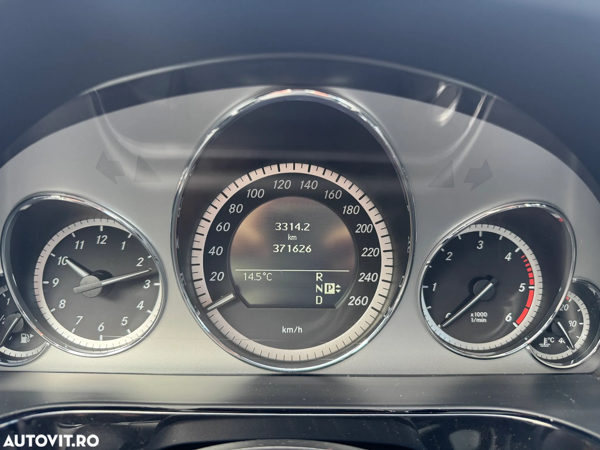 Mercedes-Benz E 350 CDI DPF BlueEFFICIENCY 7G-TRONIC Avantgarde - 19