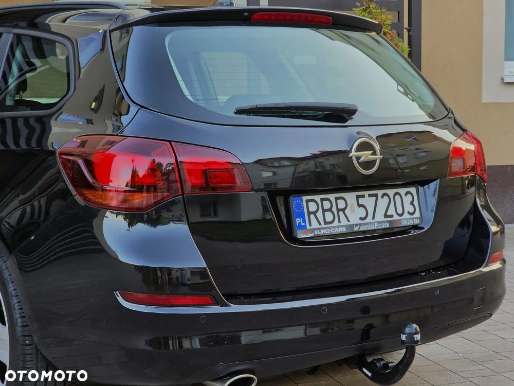 Opel Astra 1.4 T Cosmo - 24