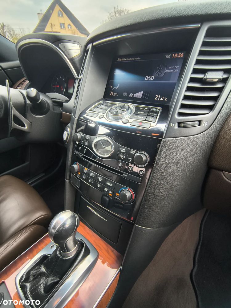 Infiniti FX FX30d S Premium - 26