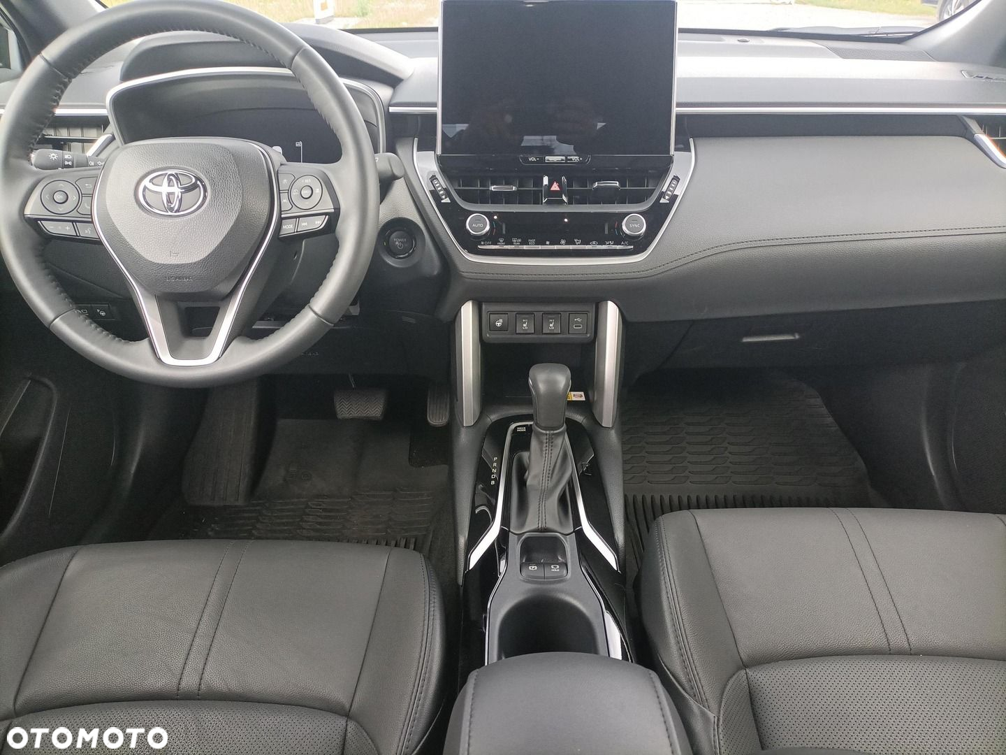 Toyota Corolla Cross - 9