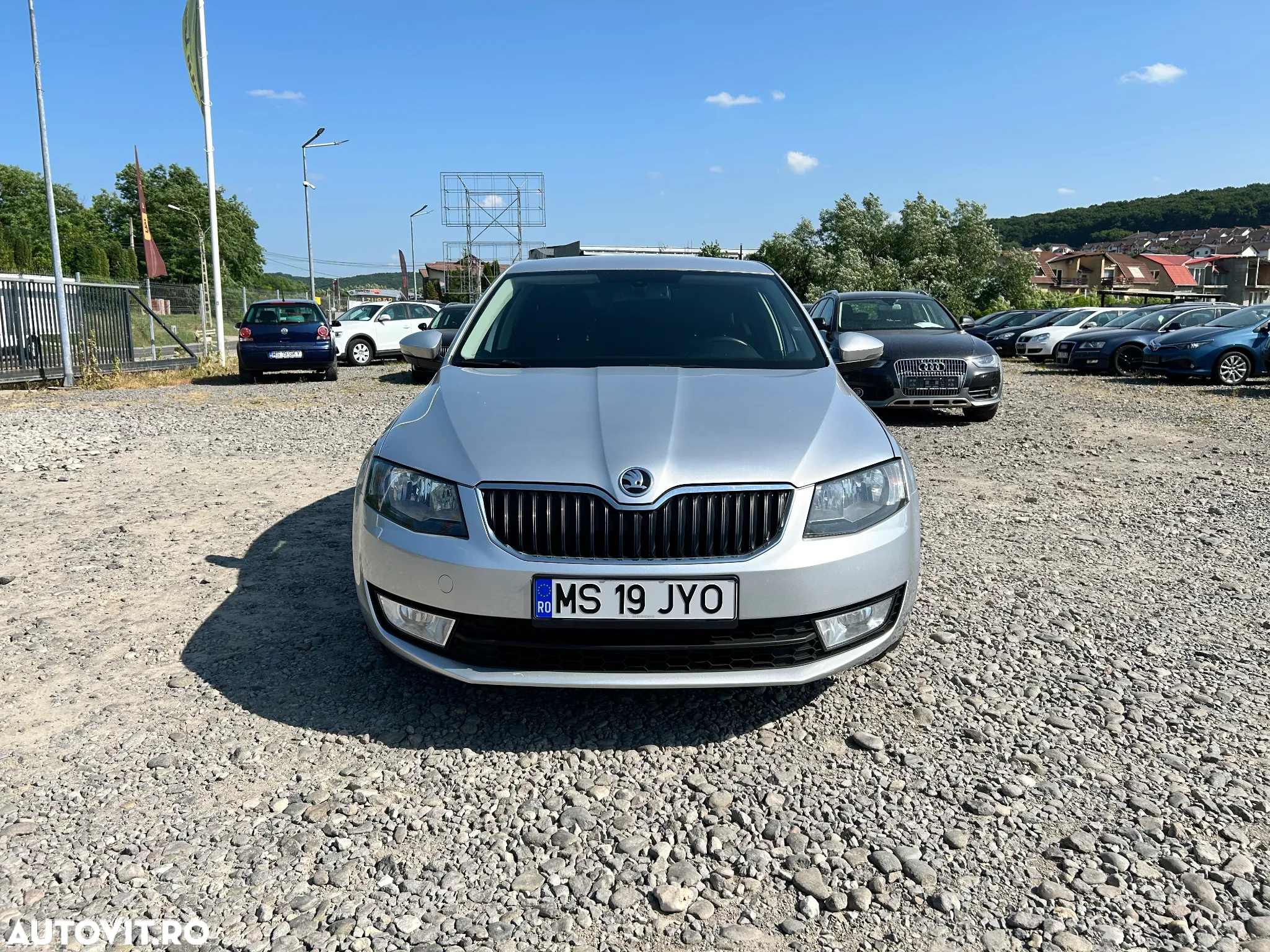 Skoda Octavia 1.6 TDI AMBITION - 10