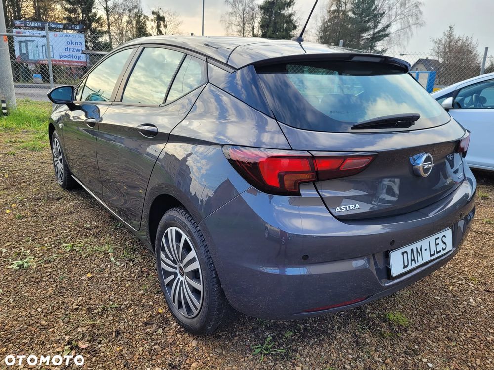 Opel Astra - 4