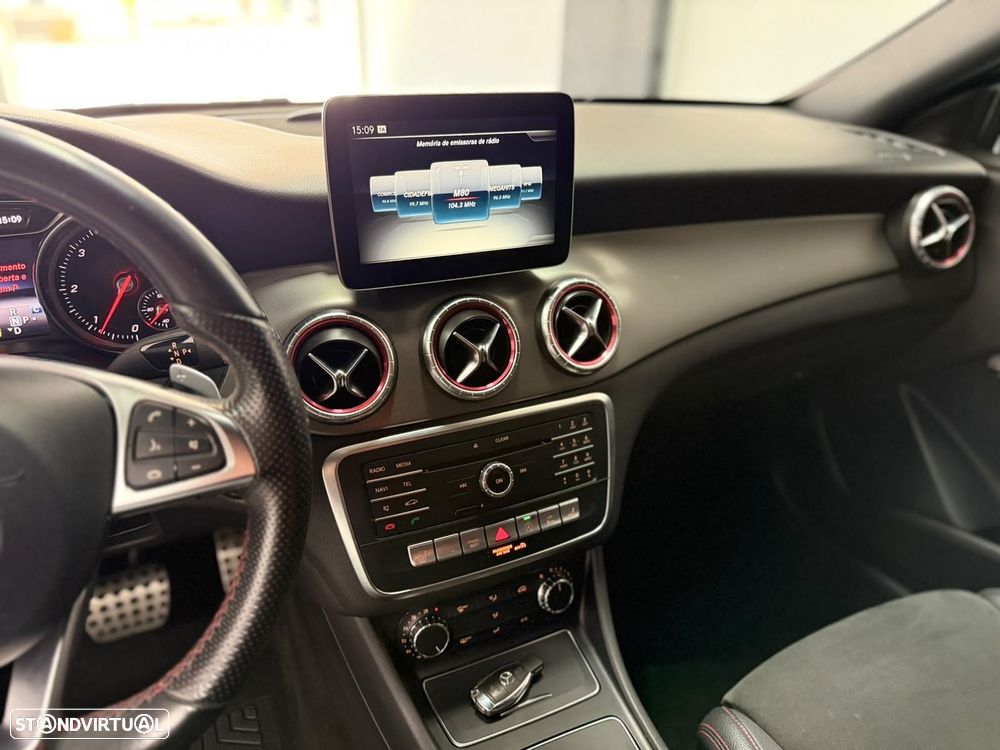 Mercedes-Benz CLA 220 d Shooting Brake AMG Line Aut. - 12