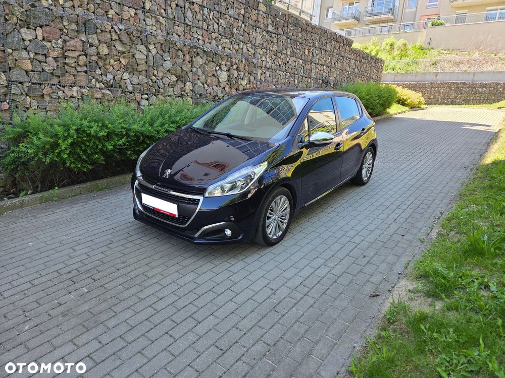 Peugeot 208 1.2 PureTech GPF Signature S&S - 1