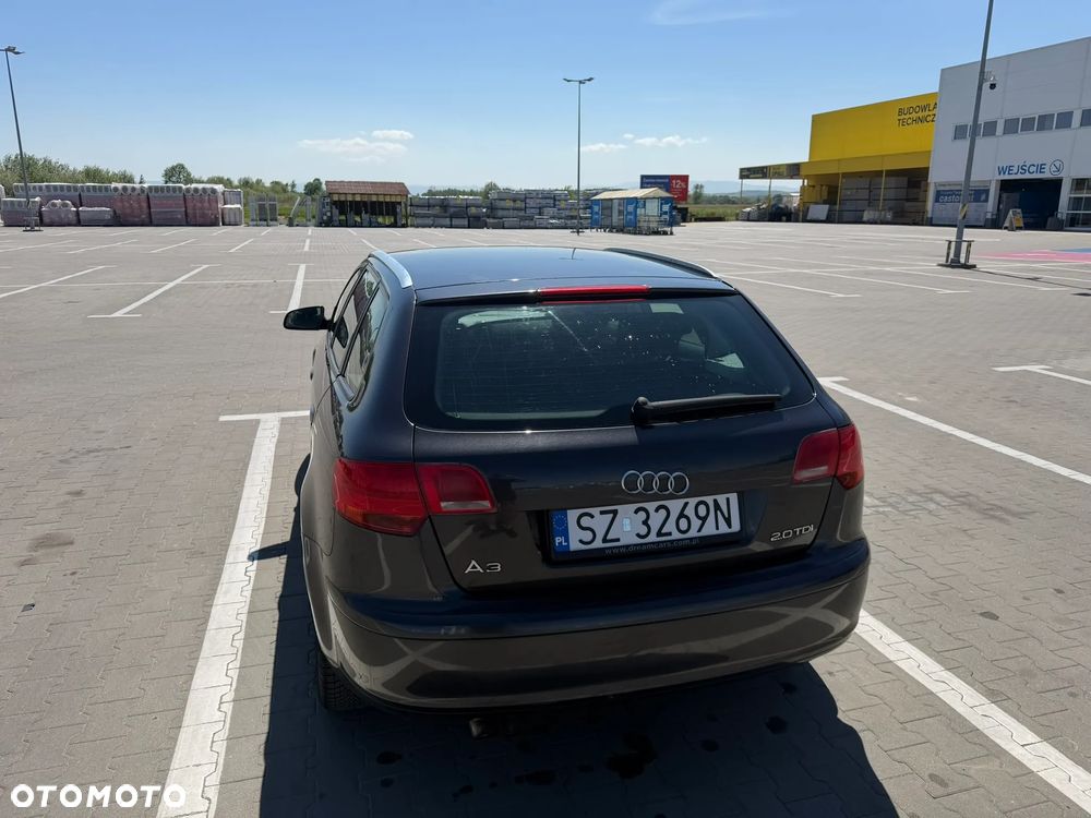 Audi A3 Sportback 2.0 TDI Ambiente - 6